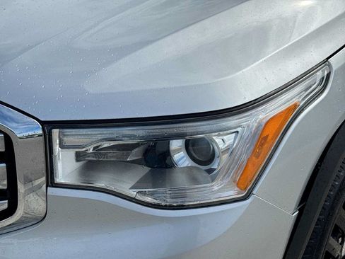 Used 2017 GMC Acadia SLE w/ LPO, Floor Liner Package AWD/4WD image 10