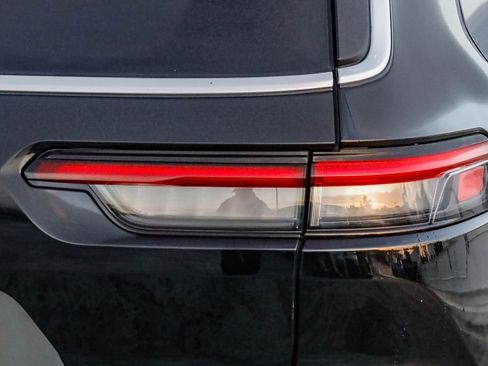 Certified 2024 Jeep Grand Cherokee L Limited w/ Luxury Tech Group II image 10