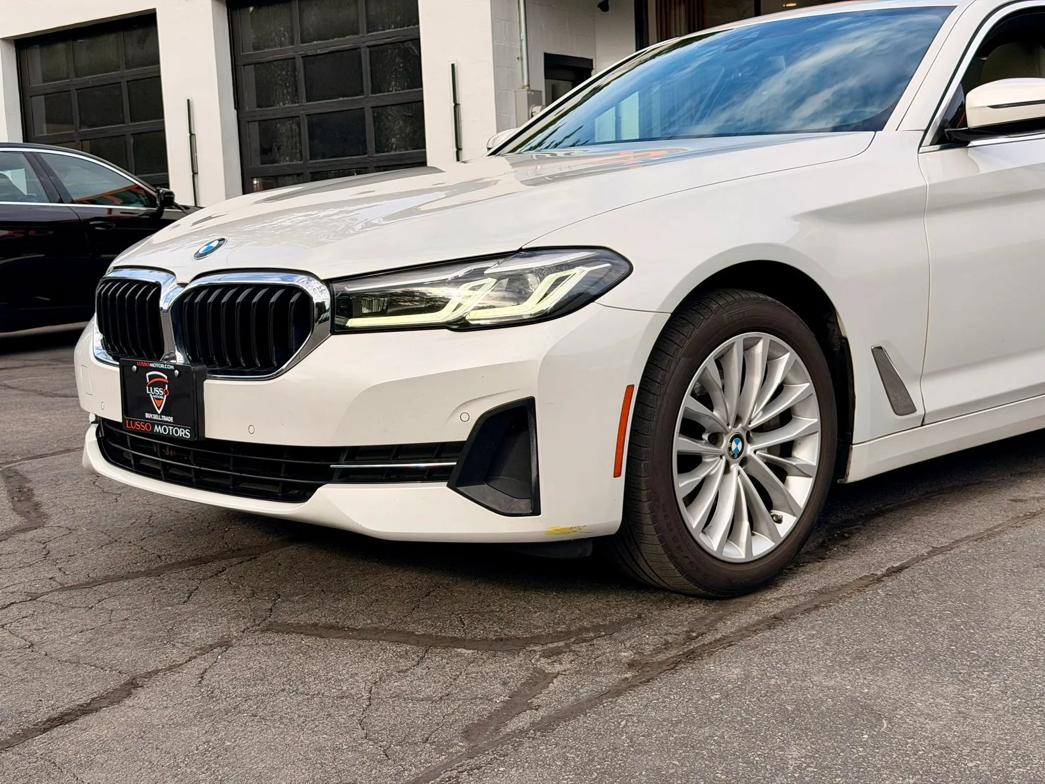 Used 2022 BMW 530i xDrive w/ Premium Package AWD/4WD image 13