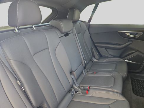 Used 2024 Audi Q8 Premium Plus AWD/4WD image 17