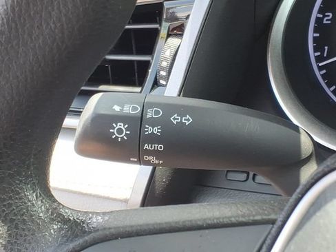 Used 2022 Toyota Camry LE FWD image 17
