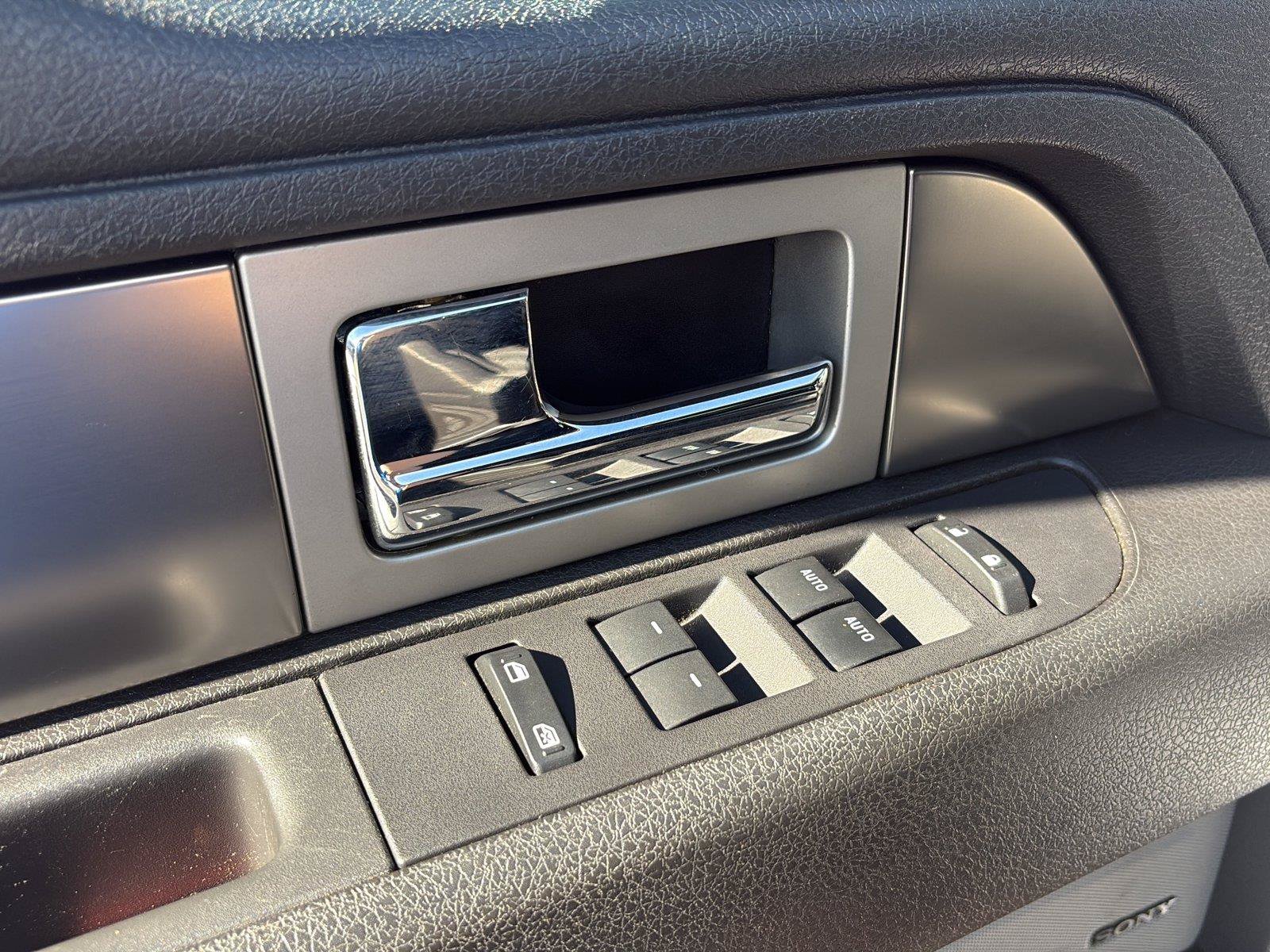 Used 2014 Ford F150 Raptor AWD/4WD image 23