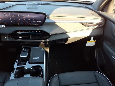 New 2026 Buick Enclave Sport Touring w/ Power Package image 18