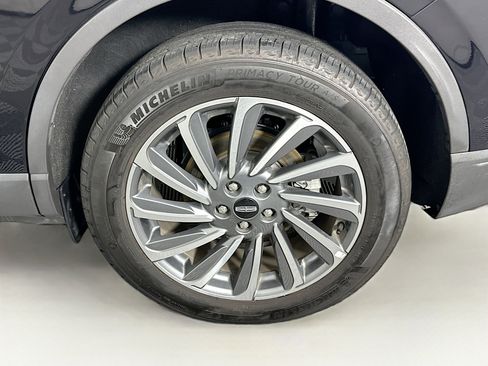 Used 2024 Lincoln Corsair Reserve w/ Equipment Group 201A image 11