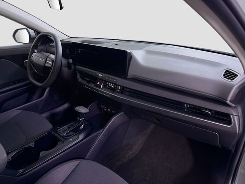Used 2025 Kia K4 FWD image 28