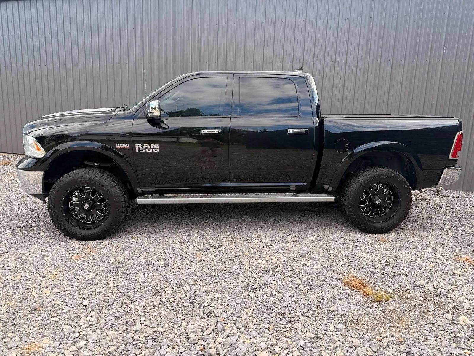 Used 2014 RAM 1500 Laramie w/ Convenience Group AWD/4WD image 8