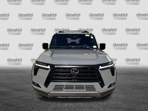 Certified 2024 Lexus GX 550 image 3