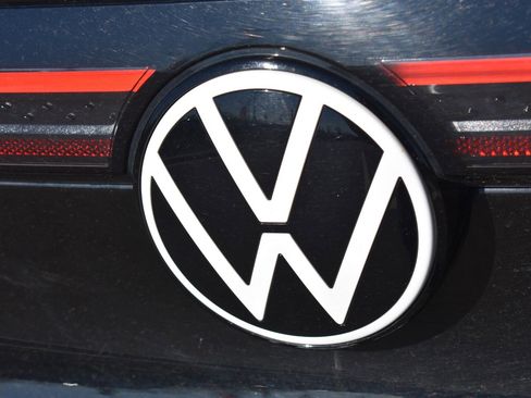 Used 2022 Volkswagen ID.4 Pro image 13