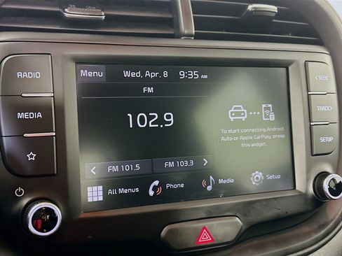 Used 2025 Kia Soul LX w/ LX Technology Package image 21