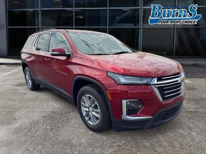 Used 2023 Chevrolet Traverse LT