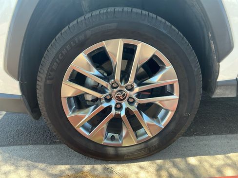 Certified 2021 Toyota RAV4 Limited AWD/4WD image 26