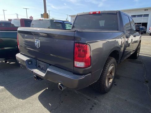 Used 2014 RAM 1500 Express RWD image 4