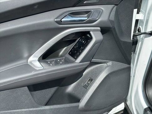 New 2025 Audi Q5 Premium Plus image 24