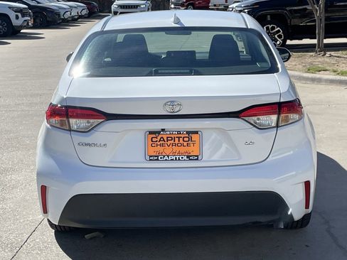 Used 2024 Toyota Corolla LE image 5