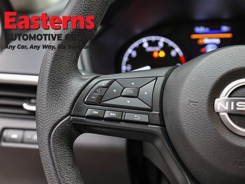 Used 2024 Nissan Altima 2.5 S FWD image 15