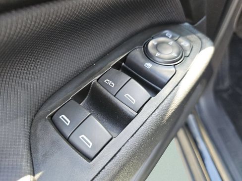 Used 2024 Chevrolet Equinox RS FWD image 27