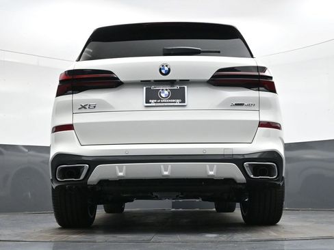 Used 2026 BMW X5 xDrive40i w/ M Sport Package AWD/4WD image 28