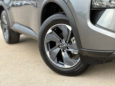 Certified 2026 Nissan Rogue SV w/ SV Premium Package image 8