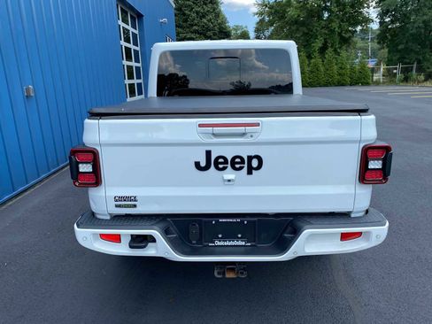 Used 2021 Jeep Gladiator Overland image 11