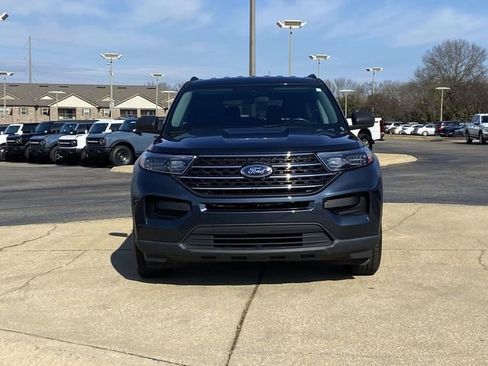 Used 2022 Ford Explorer XLT image 6