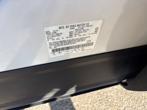 Used 2016 Ford Explorer Limited w/ Equipment Group 301A FWD image 22