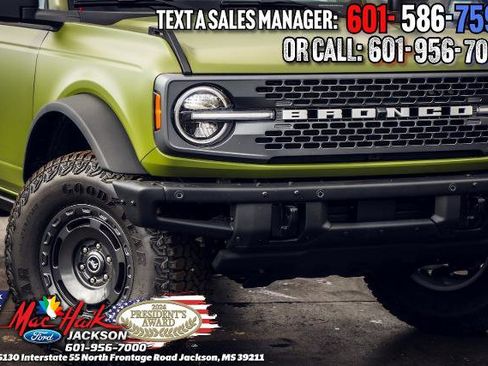 New 2025 Ford Bronco Badlands image 3