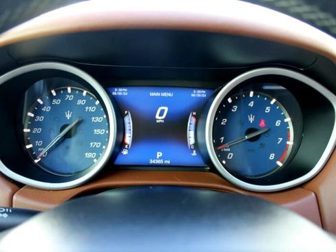 Used 2018 Maserati Ghibli image 25