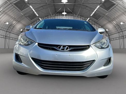 Used 2013 Hyundai Elantra GLS FWD image 9