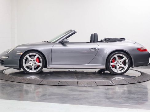 Used 2006 Porsche 911 Carrera S RWD image 3