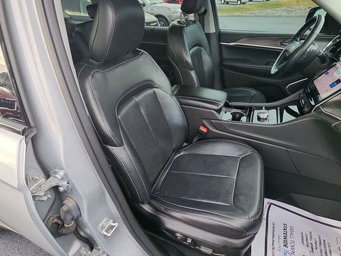 Used 2022 Jeep Grand Cherokee L Limited w/ Luxury Tech Group II image 31