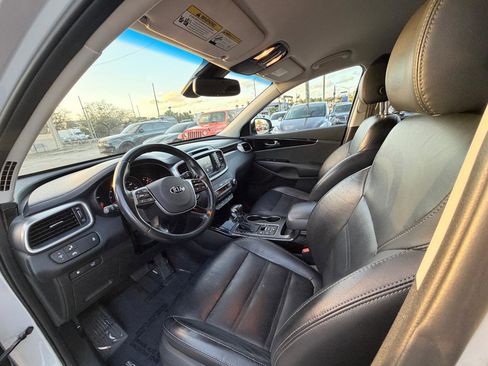 Used 2019 Kia Sorento EX image 14