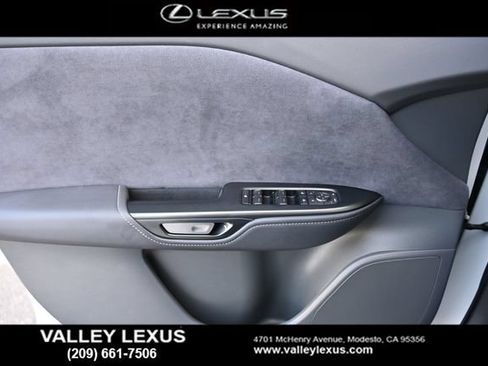 Certified 2025 Lexus RZ 300e w/ Accessory Package (Z1) FWD image 13