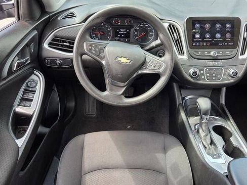 Used 2024 Chevrolet Malibu LT FWD image 12