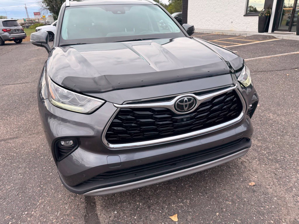 Used 2021 Toyota Highlander Platinum AWD/4WD image 13