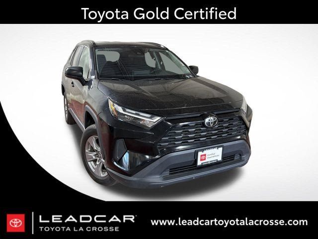 Certified 2025 Toyota RAV4 LE AWD/4WD image 1