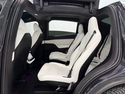 Used 2026 Tesla Model X Plaid AWD/4WD image 18