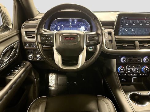 Used 2022 GMC Yukon SLT w/ SLT Premium Package image 28