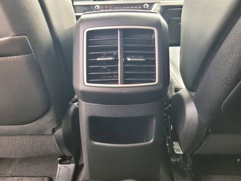 Used 2025 Kia Sportage SX image 15