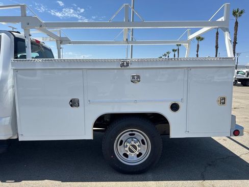 New 2025 Ford F350 XL w/ XL Chrome Package RWD image 16