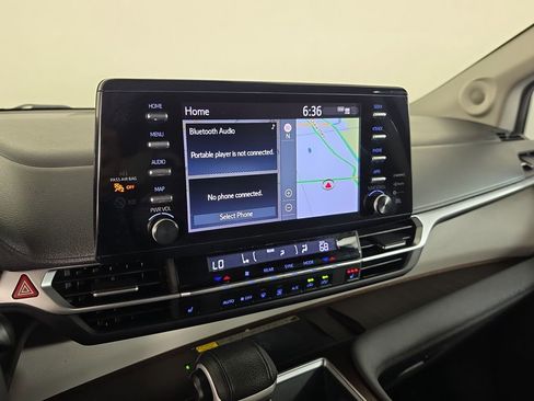 Certified 2024 Toyota Sienna XLE w/ XLE Plus Package FWD image 19