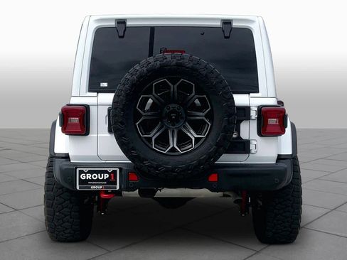 Used 2024 Jeep Wrangler Unlimited Rubicon AWD/4WD image 4