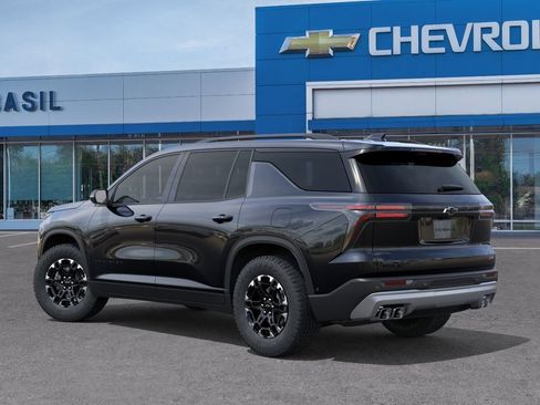 New 2027 Chevrolet Traverse Z71 w/ Driver Confidence Package AWD/4WD image 3