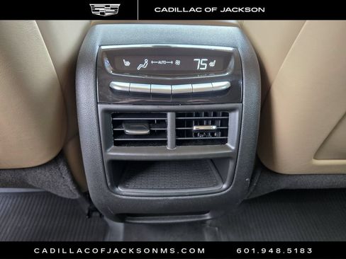 Used 2023 Cadillac XT5 Premium Luxury w/ Platinum Package AWD/4WD image 6