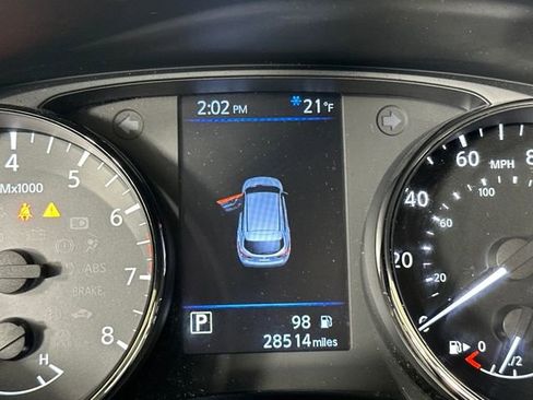 Used 2022 Nissan Rogue Sport SV w/ Technology Package image 18