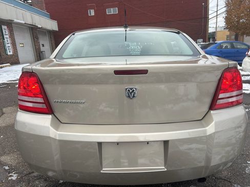 Used 2009 Dodge Avenger SE image 6