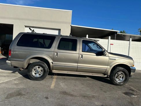 Used 2002 Ford Excursion Limited image 5