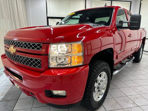 Used 2012 Chevrolet Silverado 2500 LT w/ Z71 Appearance Package AWD/4WD image 11