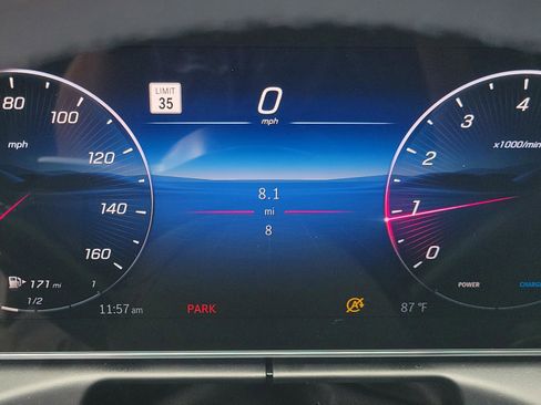 New 2026 Mercedes-Benz CLE 300 4MATIC Coupe image 32