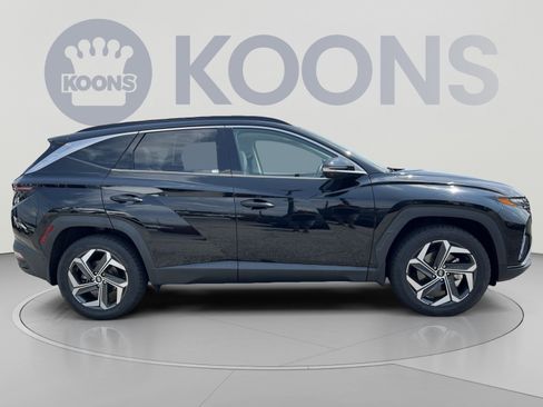 Used 2022 Hyundai Tucson Limited w/ Cargo Package AWD/4WD image 8