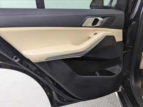 Used 2022 BMW X5 xDrive40i image 16